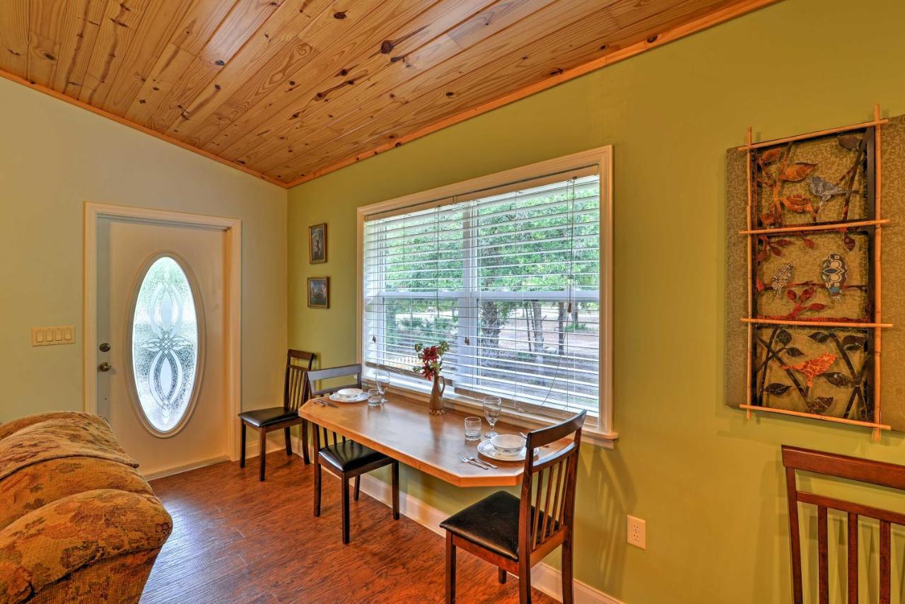Crystal River Cottage On 1 Acre With Deck And Porch! Yankeetown المظهر الخارجي الصورة