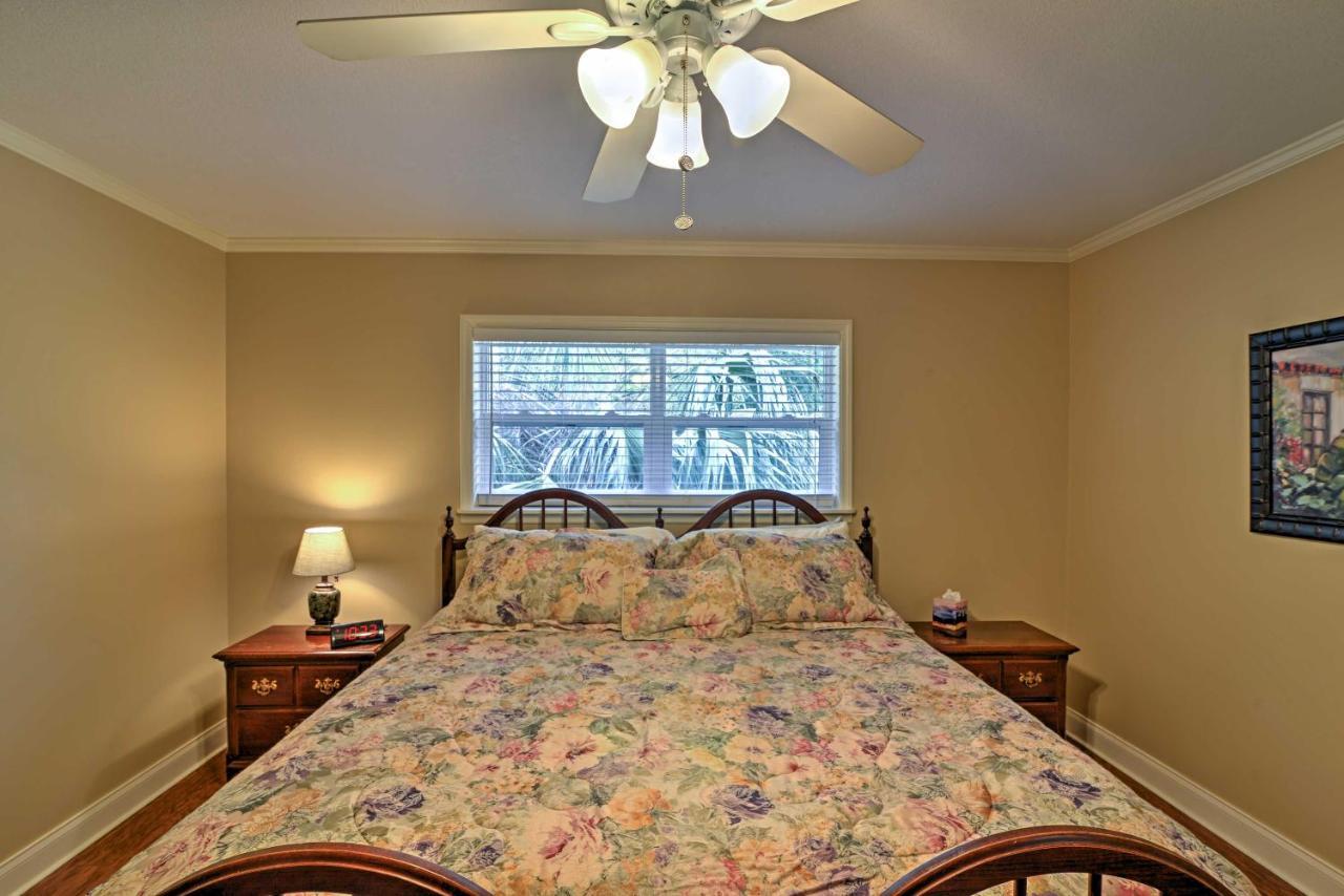 Crystal River Cottage On 1 Acre With Deck And Porch! Yankeetown المظهر الخارجي الصورة