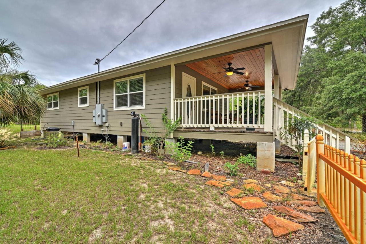Crystal River Cottage On 1 Acre With Deck And Porch! Yankeetown المظهر الخارجي الصورة