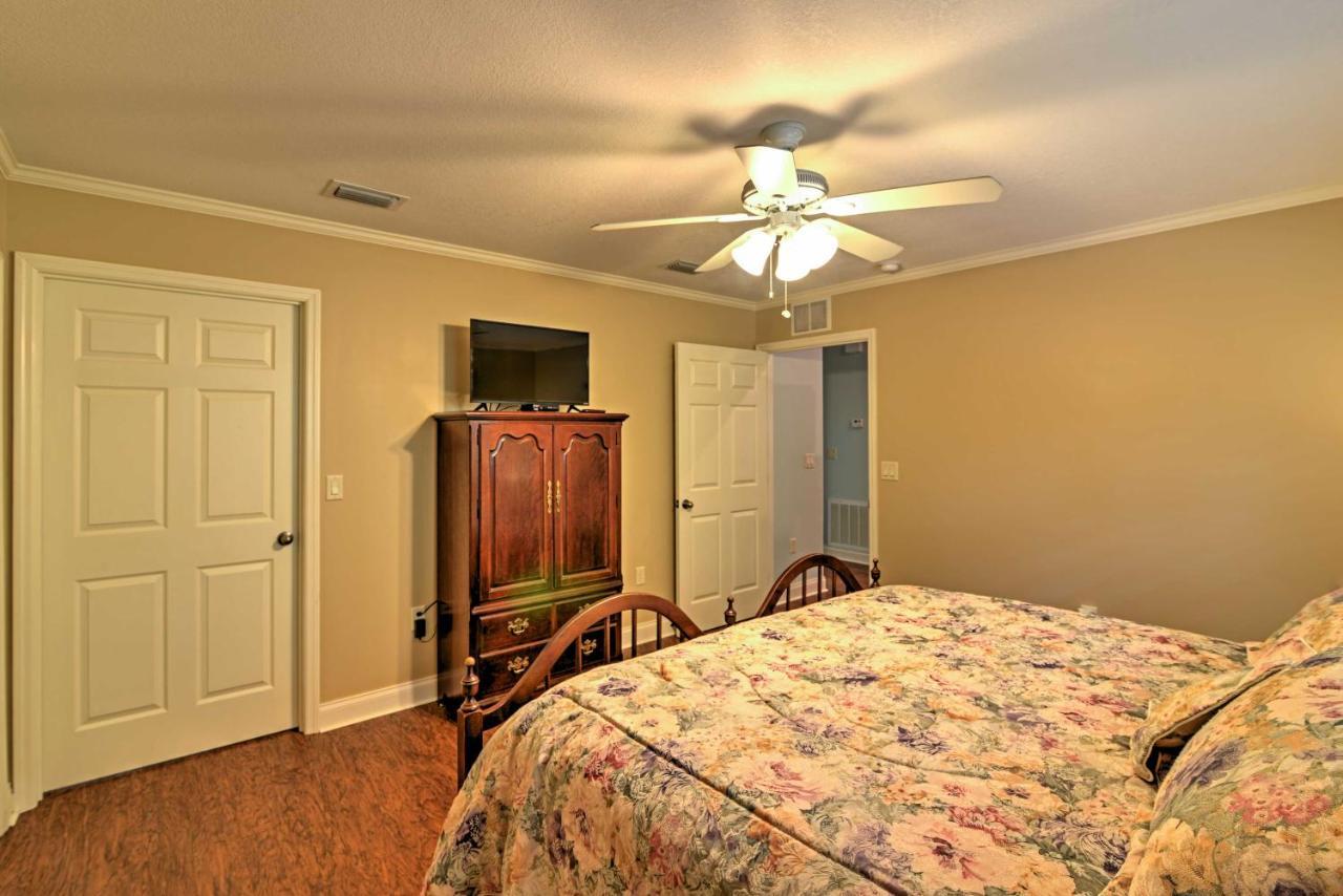 Crystal River Cottage On 1 Acre With Deck And Porch! Yankeetown المظهر الخارجي الصورة